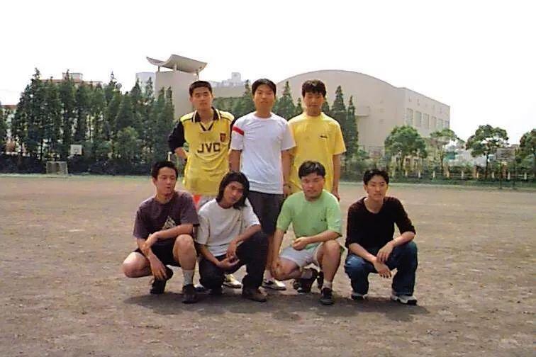 别用你的业余爱好去挑战韩寒,韩寒别用你的业余爱好