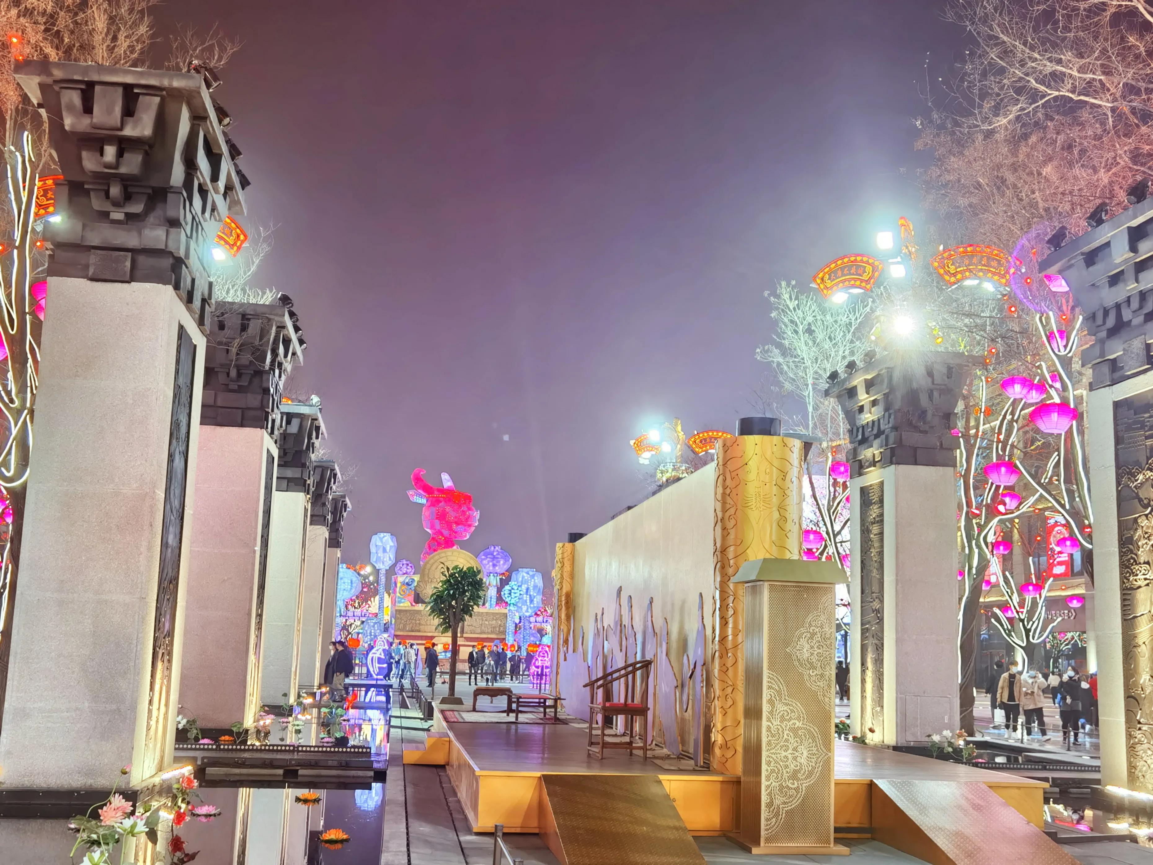 西安大唐不夜城值得去吗,西安大唐不夜城人气爆棚心念旧巷