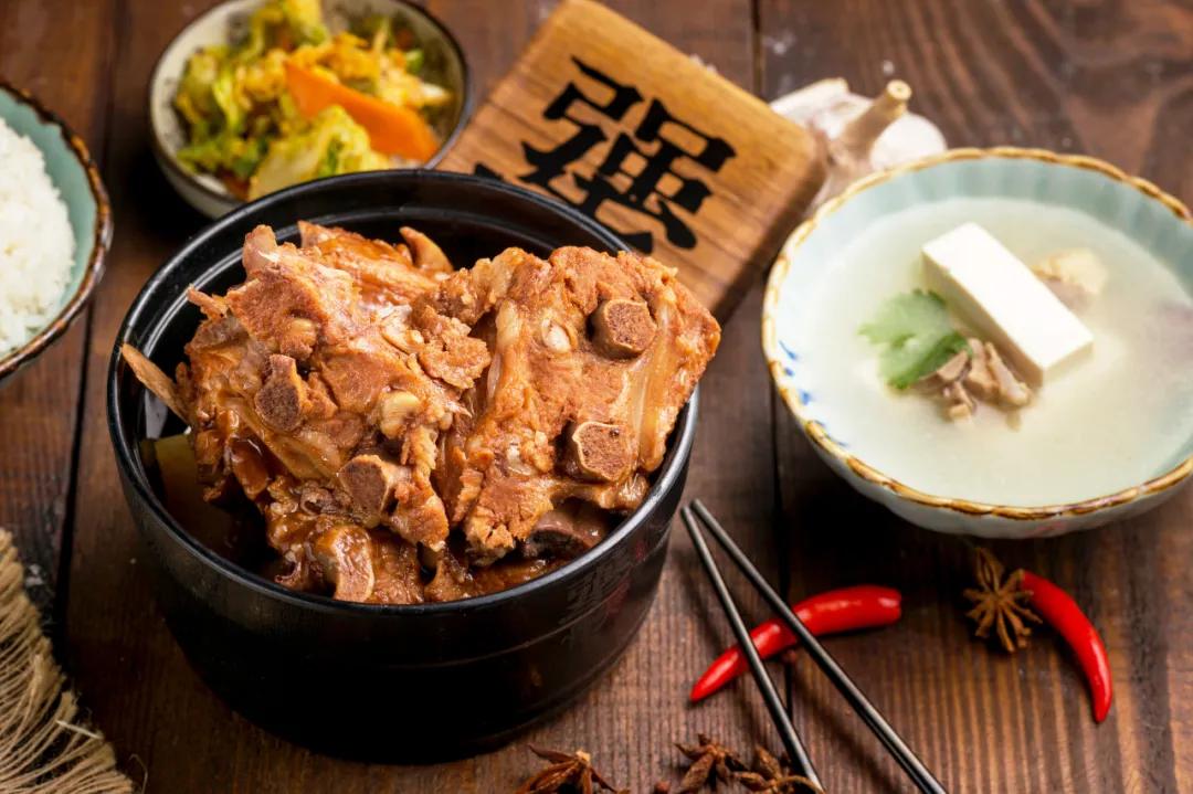 白手起家创业4年营业额2500万,白手起家创业3年营业两千万