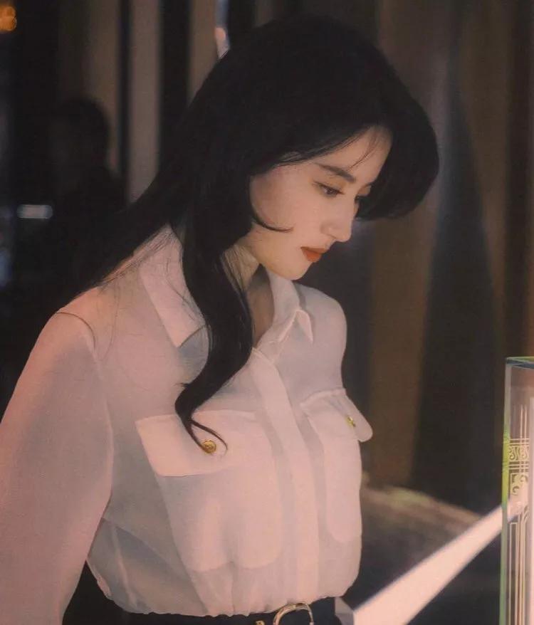 刘亦菲玫粉色口红,刘亦菲喜欢的口红色