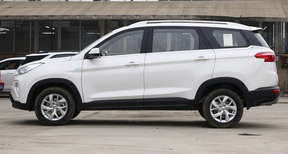 5万五菱宏光s3,1.5t五菱宏光s3的优缺点