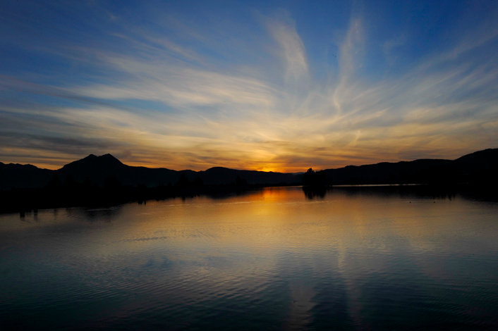 去丽江玩大概要多少钱,丽江到福州怎么走最省钱的路线