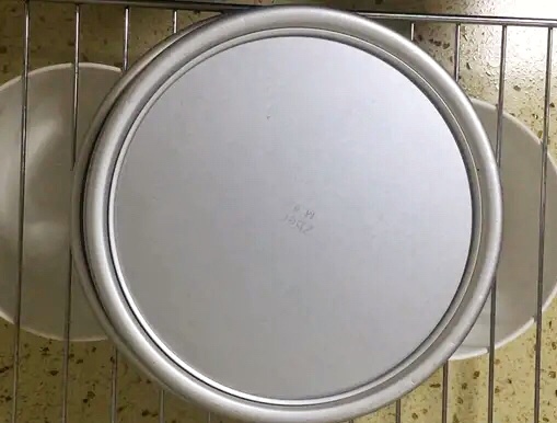 做蛋糕裂开有什么方法解决,海绵蛋糕回缩开裂的解决办法