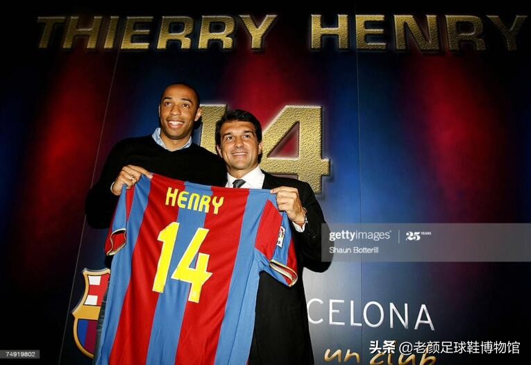 枪王加盟巴萨如愿获得欧冠，生涯唯一污点用手将法国队拍进世界杯