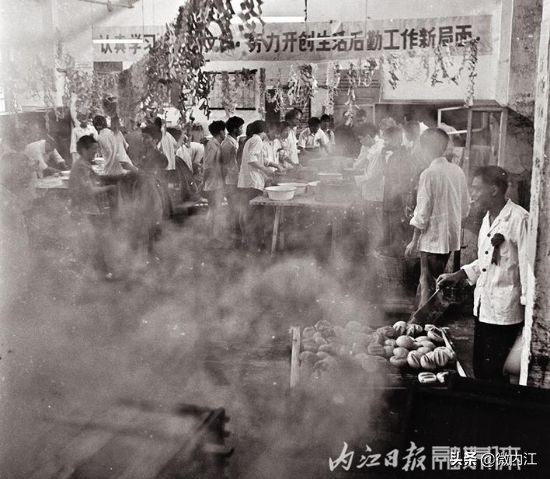 看了这些昔日内江的老照片,岁月痕迹的照片