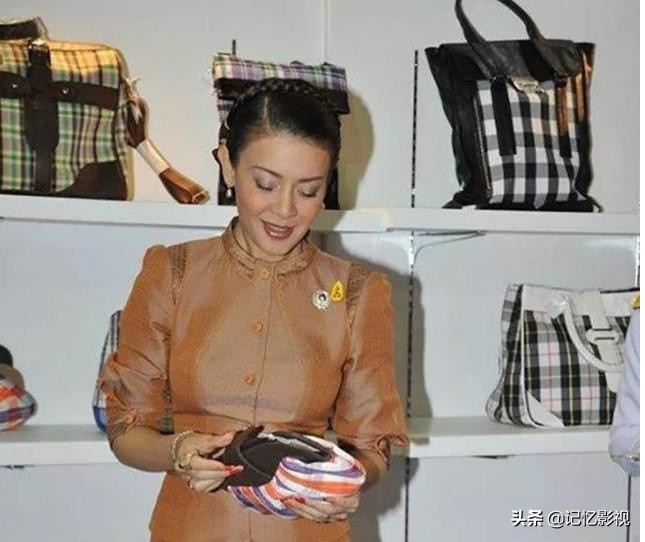 西拉米王妃被废前哭,西拉米王妃为什么被废了