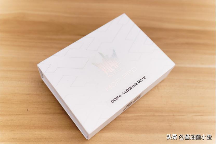 影驰rtx3090金属大师尺寸,影驰20周年纪念版rtx4090显卡开箱