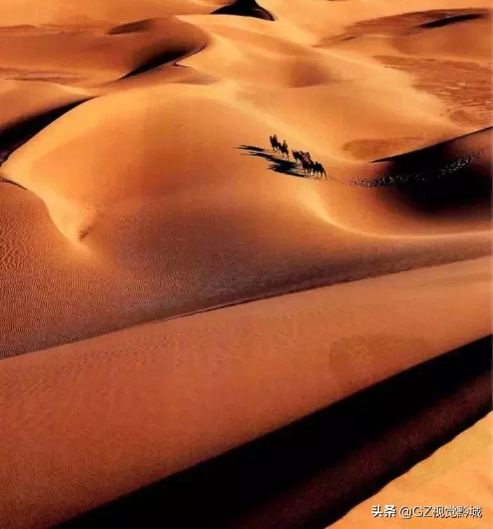 如何将戈壁滩拍出高级感,荒漠拍照片怎么拍出高级感