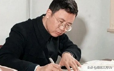 华罗庚数学一开始没学怎样赶超呢,华罗庚自学数学成功的因素是什么