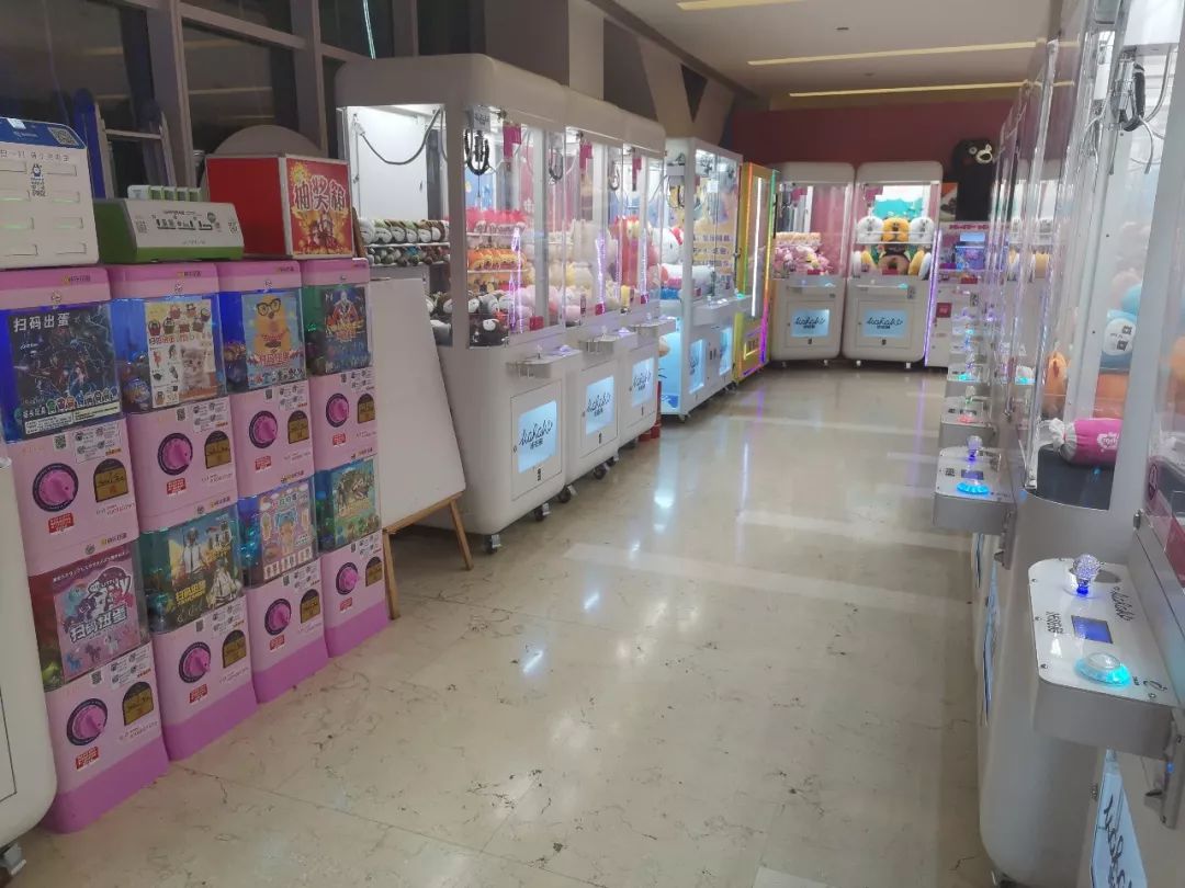 投资抓娃娃机一个月能赚多少,抓娃娃机器能赚钱吗