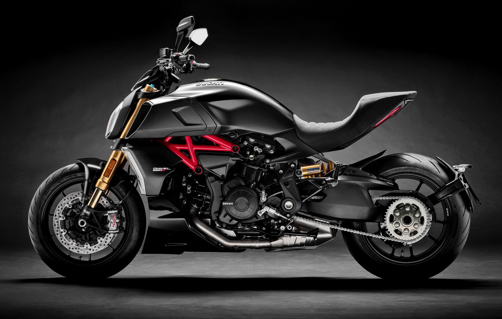 杜卡迪diavel大魔鬼1260,杜卡迪diavel1260s多少钱