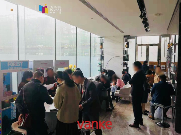 人气沸腾时代！万科双星何以持续热引小港？