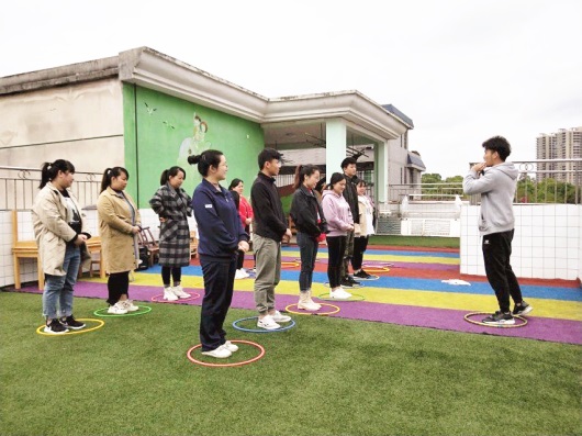 足球特色幼儿园有哪些活动,世界足球日活动幼儿园