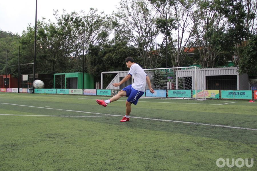 足球鞋实战测评nike暗煞,rebula足球鞋测评