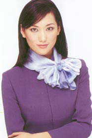 方形丝巾和丝巾扣,丝巾系法大全小方丝巾的打法