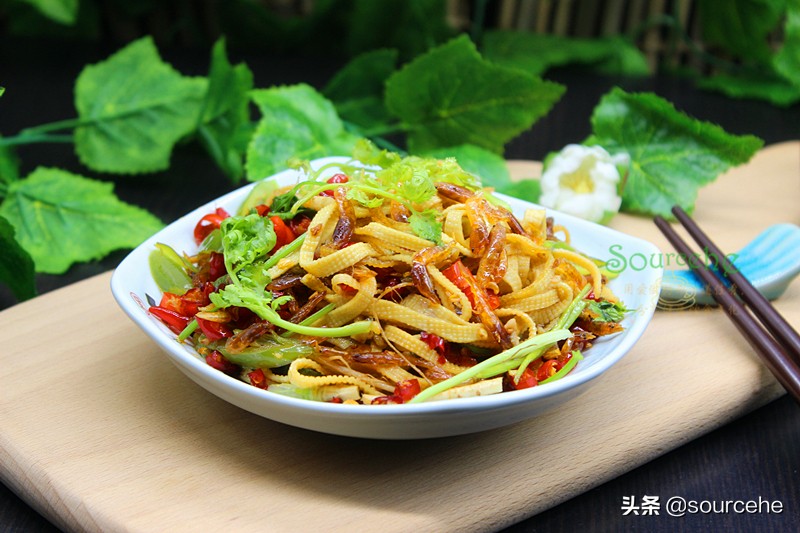 干豆腐皮搭配什么菜炒好吃,食堂豆腐皮配什么炒好看又好吃