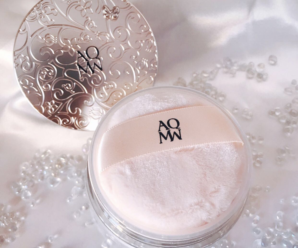 流汗不脱妆的定妆喷雾用法,怎么定妆不容易脱妆小技巧