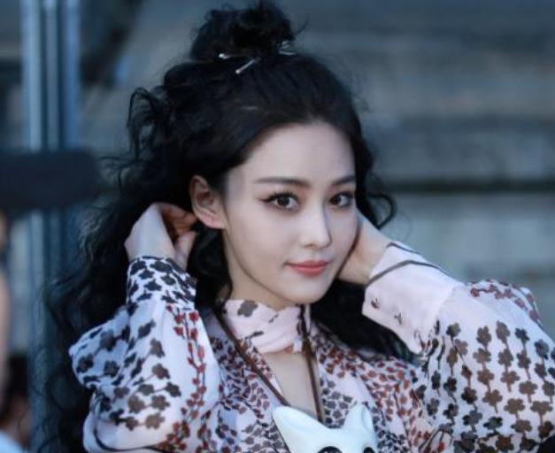 戚薇回应粉丝问题,戚薇谈自己网购被骗