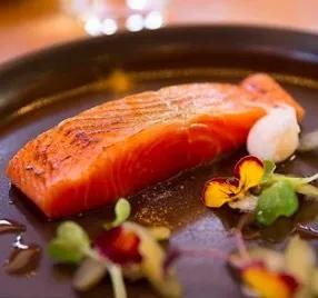 新西兰最有名三文鱼,新西兰帝王鲑三文鱼视频