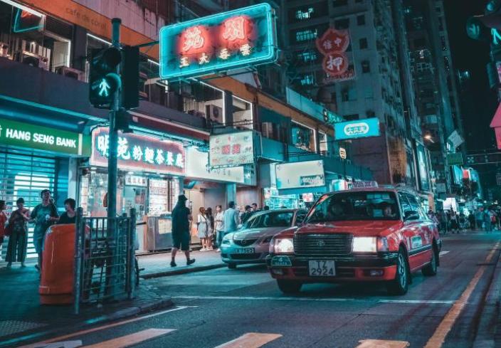 香港大部分土地空置，全民挤在6.9%空间里，难怪房价这么高