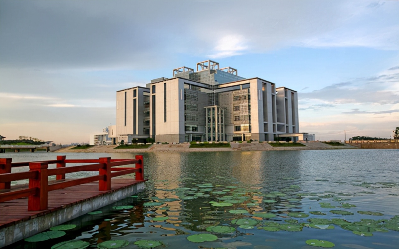 有多少本科生放弃入学资格,安徽师范大学值得报吗