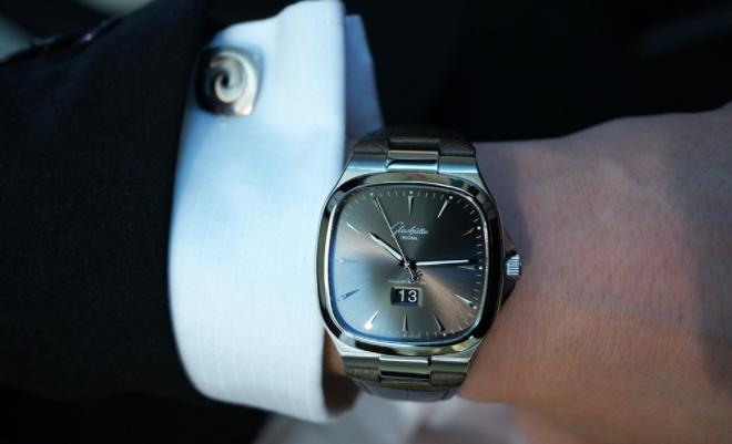 南宁人喜欢去香港购物，但是你可能不知道的几个名表行业秘密