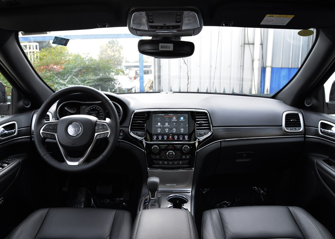 2019年全新jeep切诺基,2023款jeep大切诺基空气悬架