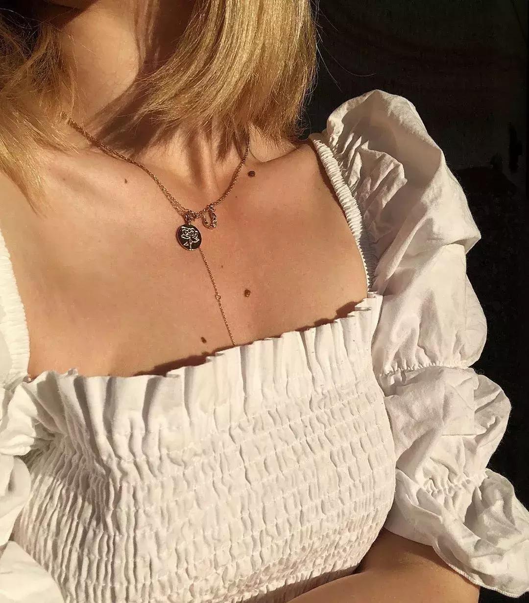 每次穿衣服的时候都觉得难受,瘦了之后穿衣服的感觉真的很舒服