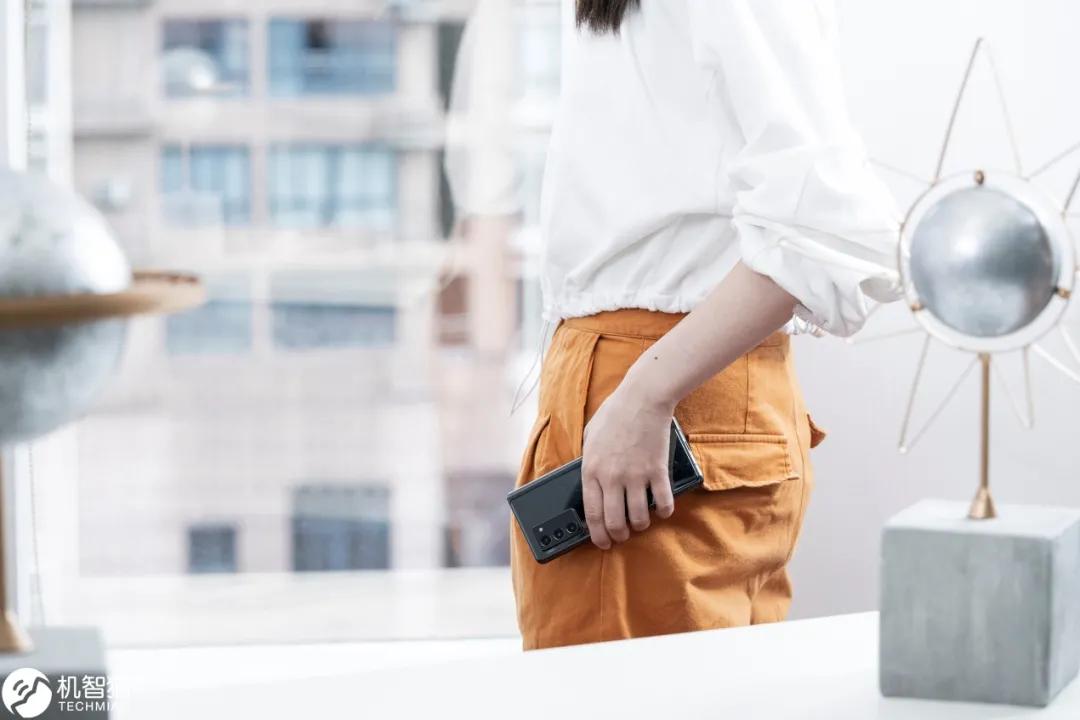 三星zfold2,三星galaxyfold2是5g吗