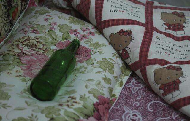 椎间盘突出躺着腰下垫东西,腰椎间盘突出连续平躺五天