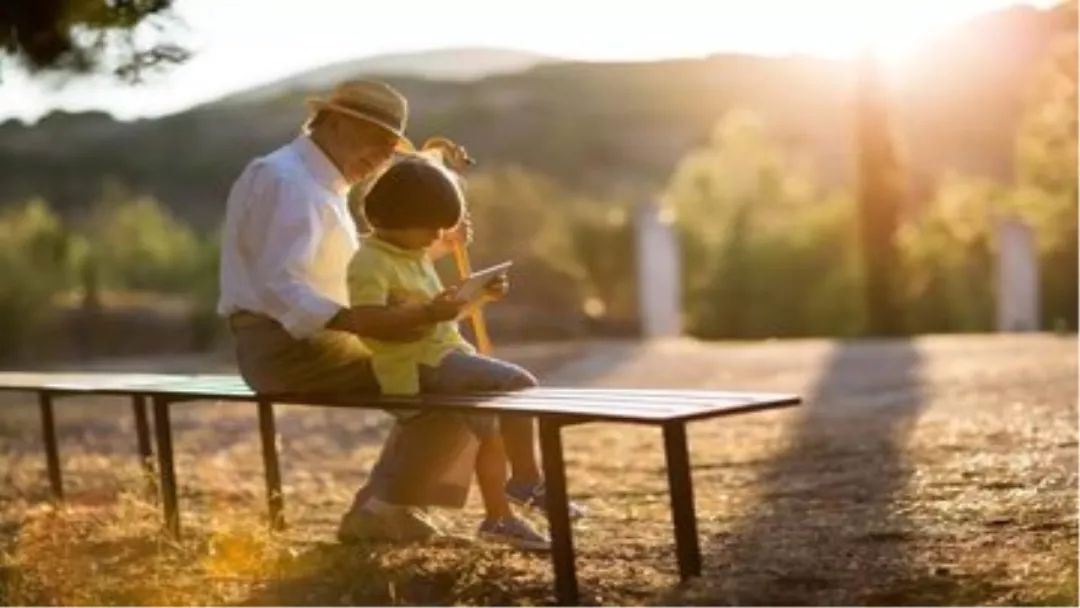 父母管教孩子老人插手怎么办,教育孩子老人总插手