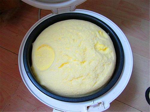 电饭煲煮饭能蒸什么饭好吃,电饭煲该怎么蒸米饭好吃