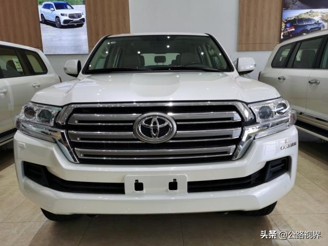 陆巡4700和4600用车感受,17年陆巡4000是6缸还是8缸