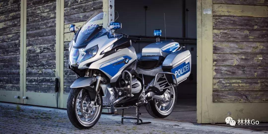 S1000RR摩托车新增M套件,BMW两款拳头产品重拳出击!