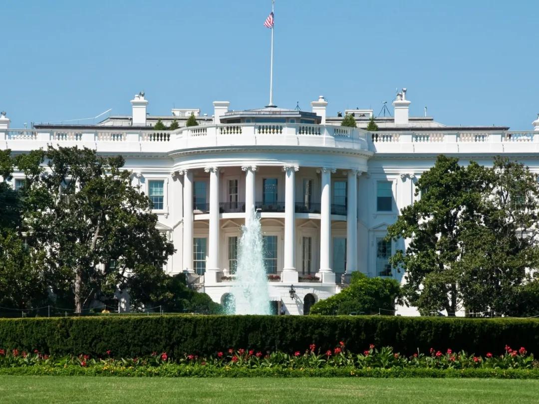 特朗普无能狂怒,特朗普受委屈的表现