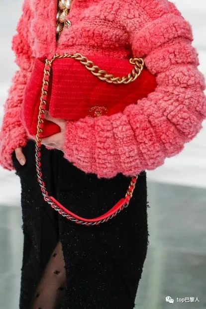 花八千块买一个中古香奈儿,4w块钱包包