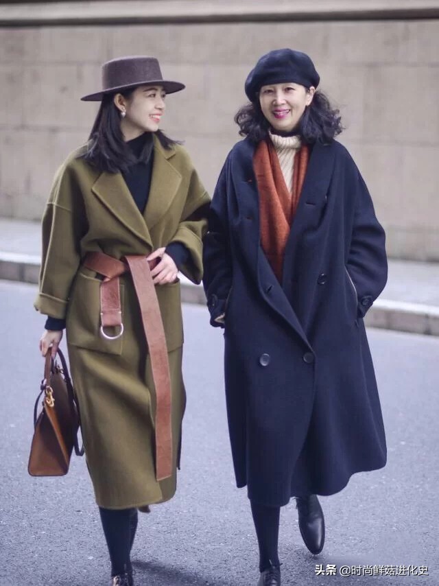 这才是60岁该有的早秋穿搭,这才是60岁该有的秋季打扮