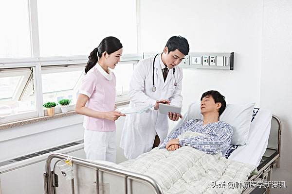 她被误诊得了癌症放弃治疗,她被检查出患癌晚期