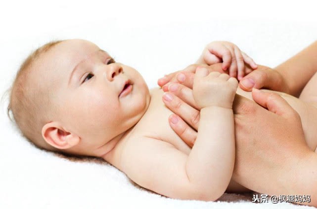 小孩肚子鼓鼓的胀气怎么快速排气,婴儿肚子胀气鼓鼓的又饿了能吃吗