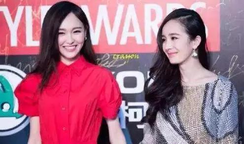 唐嫣罗晋婚礼有杨幂刘亦菲吗,怎么看唐嫣罗晋和杨幂的婚礼