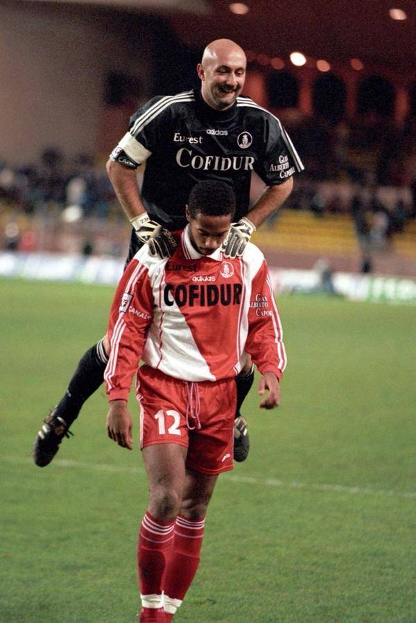 罗纳尔多世界杯对法国,世界杯仅丢一球