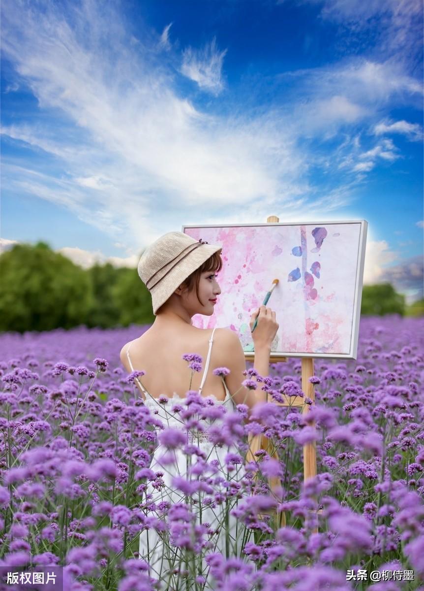 薰衣草花田拍照姿势大全,秋季薰衣草庄园拍照技巧