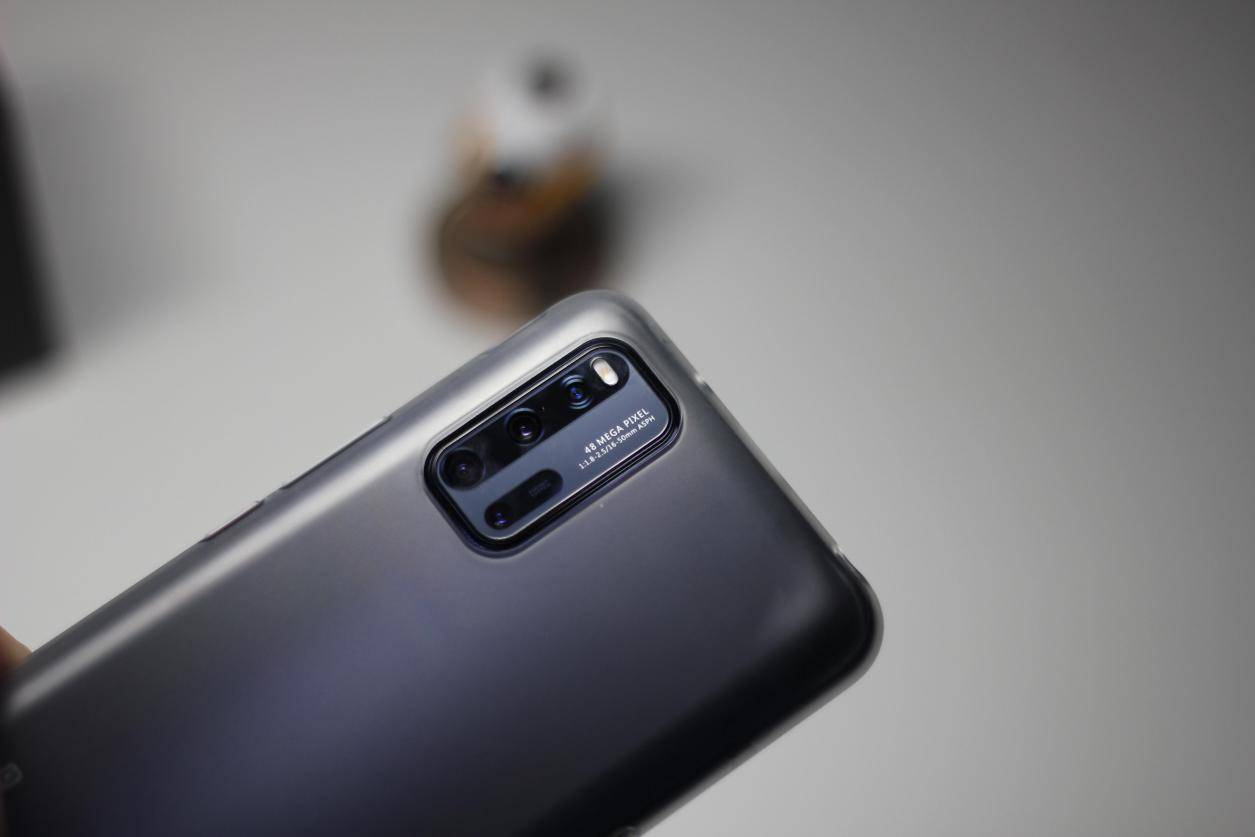 iqoo3对比iqooneo3,快是真的快