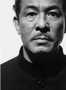 服装设计师有名人物,服装设计顶级设计师