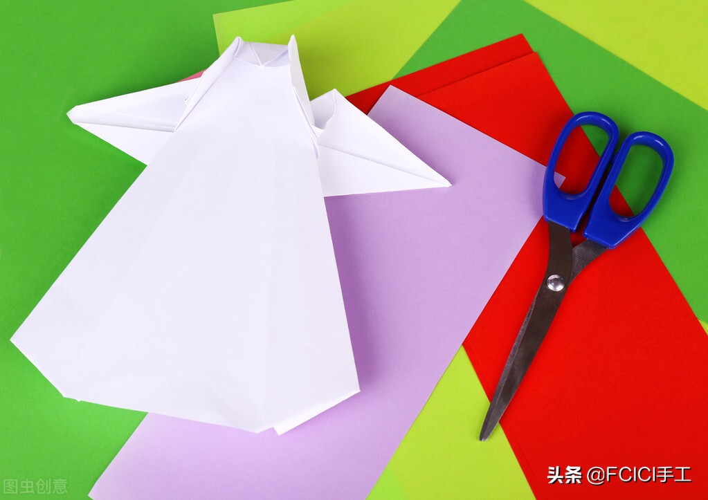 满族服装手工折纸制作教程,56个民族服装折纸儿童可以穿的