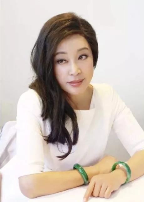 玉镯戴久了表面有划痕怎么清除,自己在家用美假机抛光玉镯可以吗