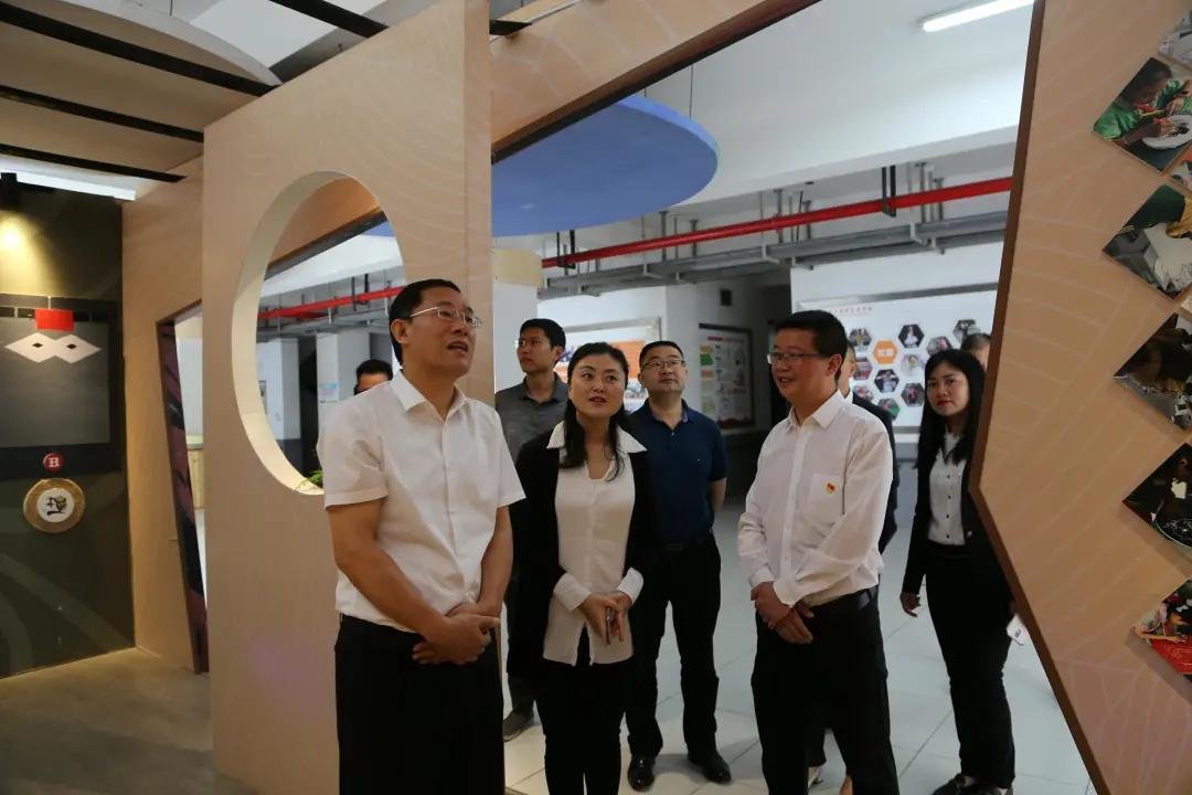 内江任免公示邢伟平,邢伟平