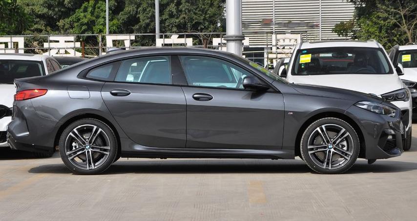 宝马硬顶敞篷版双门四座,11款宝马335i硬顶敞篷多少匹马力