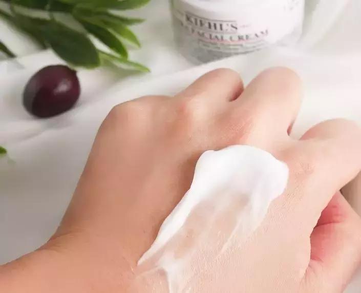 保湿补水套装旅行,适合长途出行的保湿护肤品