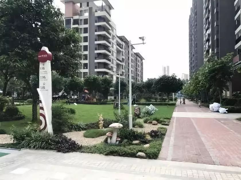 大开发商的小户型值得买吗,地段好的小开发商值得投资吗